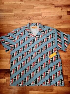Round Two Blue Diagonal Graphic Short-Sleeve Shirt